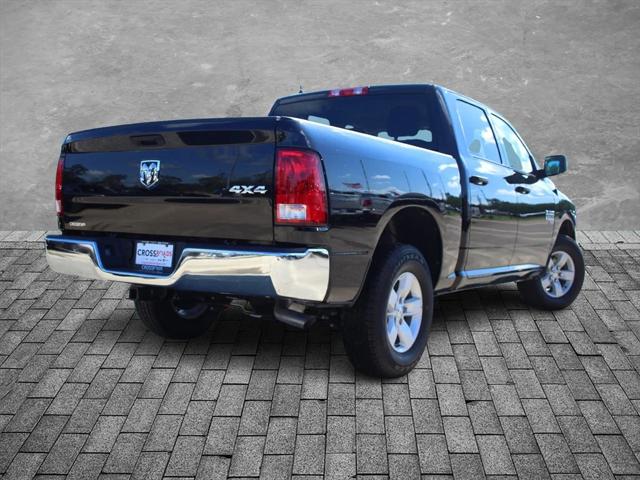 2024 RAM Ram 1500 Classic RAM 1500 CLASSIC TRADESMAN CREW CAB 4X4 57 BOX