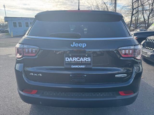 2025 Jeep Compass COMPASS LATITUDE 4X4