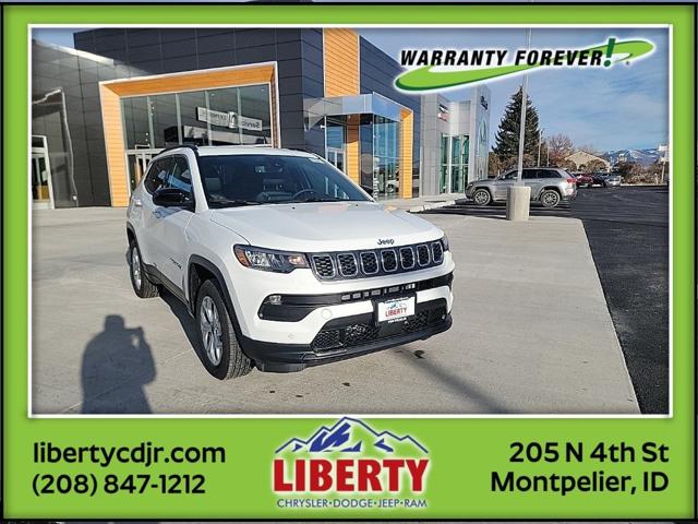 2025 Jeep Compass COMPASS LATITUDE 4X4