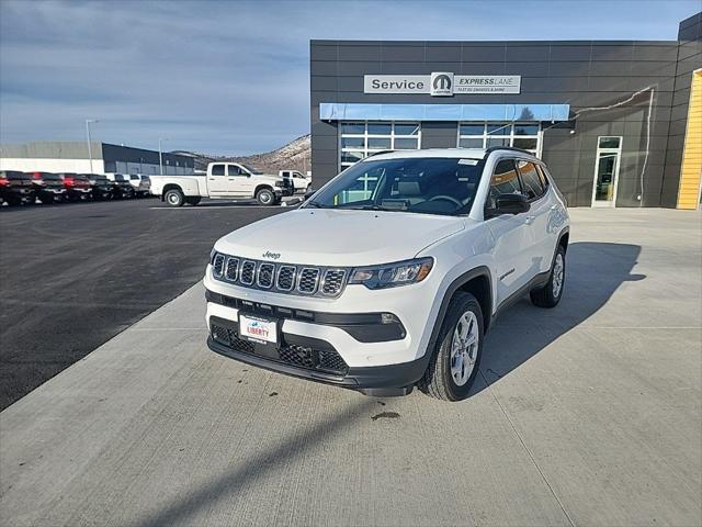 2025 Jeep Compass COMPASS LATITUDE 4X4