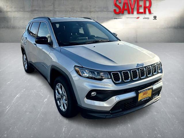 2025 Jeep Compass COMPASS LATITUDE 4X4