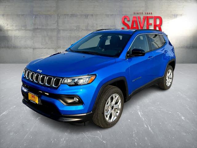 2025 Jeep Compass COMPASS LATITUDE 4X4