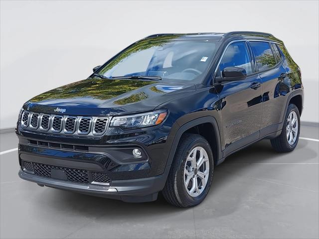 2025 Jeep Compass COMPASS LATITUDE 4X4