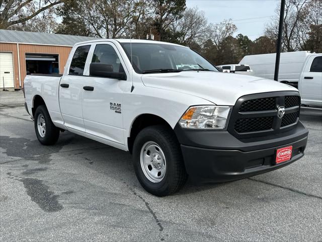 2024 RAM Ram 1500 Classic RAM 1500 CLASSIC TRADESMAN QUAD CAB 4X4 64 BOX