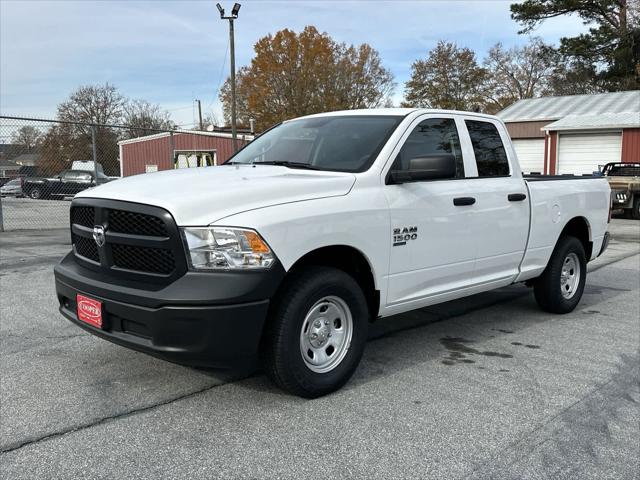 2024 RAM Ram 1500 Classic RAM 1500 CLASSIC TRADESMAN QUAD CAB 4X4 64 BOX