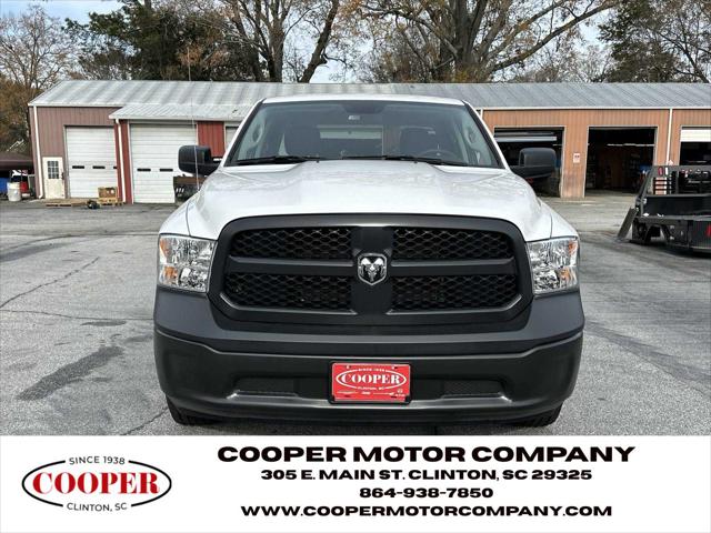 2024 RAM Ram 1500 Classic RAM 1500 CLASSIC TRADESMAN QUAD CAB 4X4 64 BOX