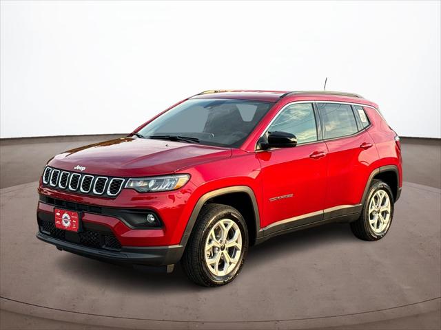 2025 Jeep Compass COMPASS LATITUDE 4X4