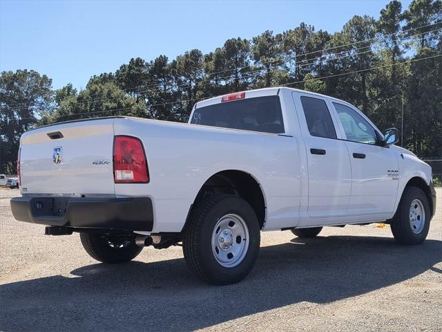 2024 RAM Ram 1500 Classic RAM 1500 CLASSIC TRADESMAN QUAD CAB 4X4 64 BOX