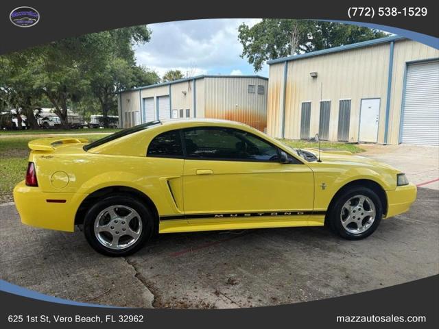 2002 Ford Mustang Premium Coupe 2D