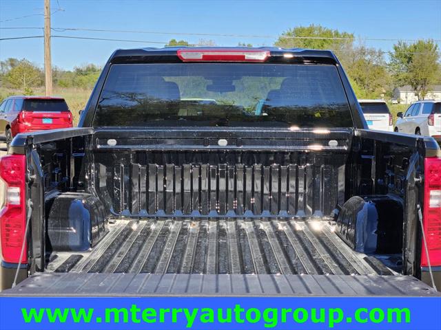 2024 Chevrolet Silverado 1500 4WD Crew Cab Short Bed Custom