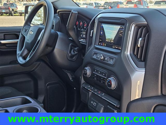 2024 Chevrolet Silverado 1500 4WD Crew Cab Short Bed Custom