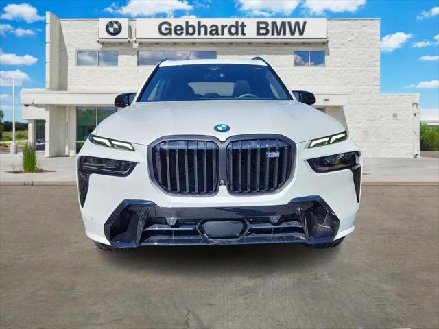 2025 BMW X7 M60i