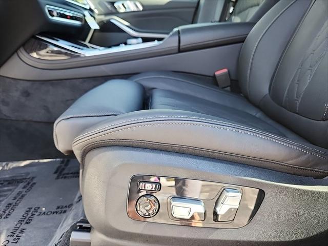 2025 BMW X7 M60i