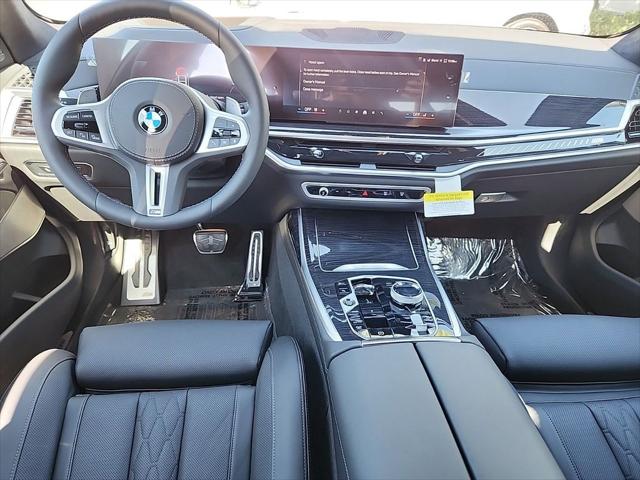2025 BMW X7 M60i