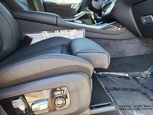 2025 BMW X7 M60i