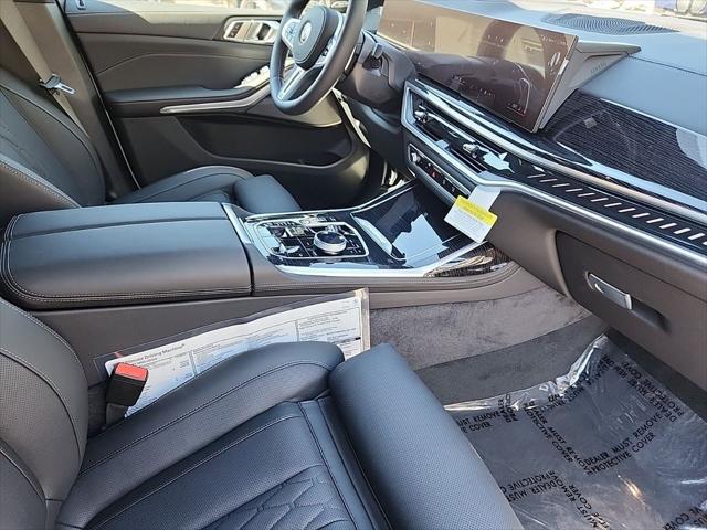 2025 BMW X7 M60i