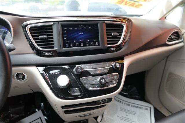 2020 Chrysler Voyager LXI
