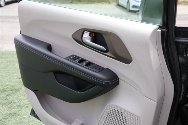 2020 Chrysler Voyager LXI
