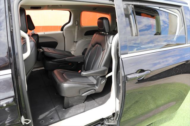 2020 Chrysler Voyager LXI