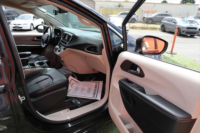 2020 Chrysler Voyager LXI