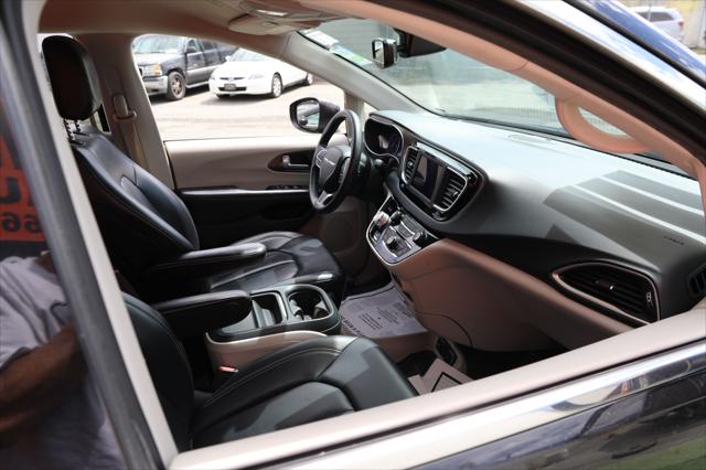 2020 Chrysler Voyager LXI