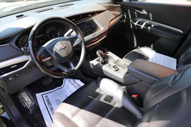 2020 Cadillac XT4 AWD Premium Luxury