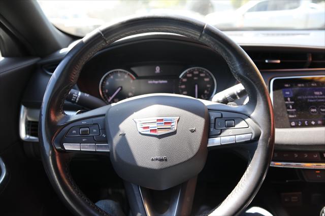 2020 Cadillac XT4 AWD Premium Luxury