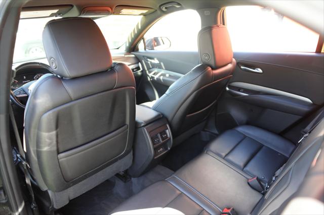 2020 Cadillac XT4 AWD Premium Luxury