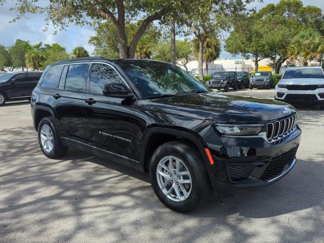 2025 Jeep Grand Cherokee GRAND CHEROKEE LAREDO X 4X2