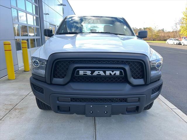 2024 RAM Ram 1500 Classic RAM 1500 CLASSIC WARLOCK QUAD CAB 4X4 64 BOX 2024 RAM Ram 1500 Classic RAM 1500 CLASSIC WARLOCK QUAD CAB 4X4 64 BOX