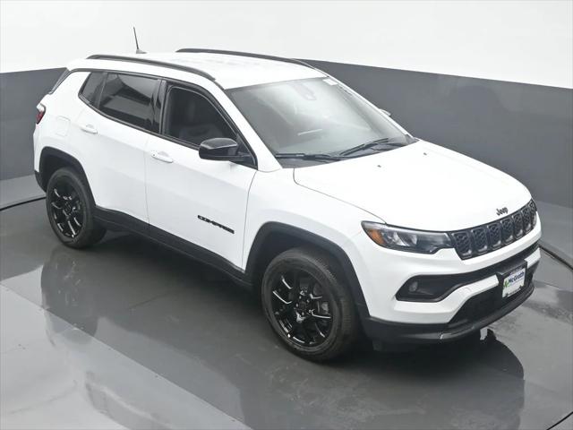 2025 Jeep Compass COMPASS LATITUDE 4X4