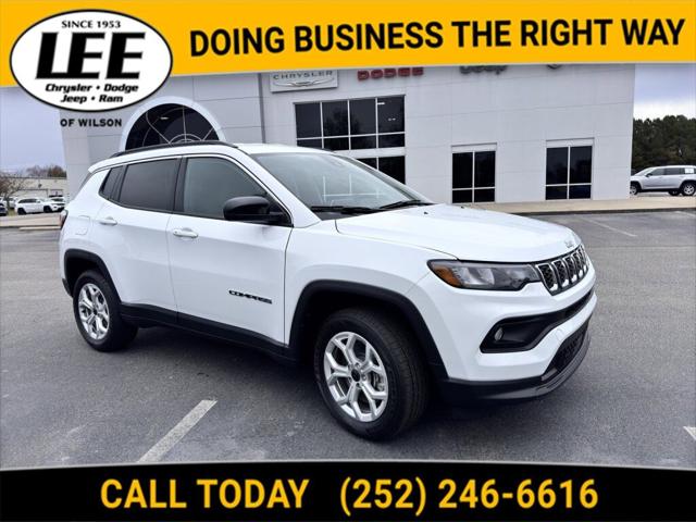 2025 Jeep Compass COMPASS LATITUDE 4X4