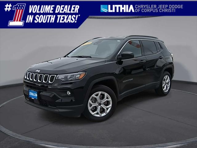 2025 Jeep Compass COMPASS LATITUDE 4X4