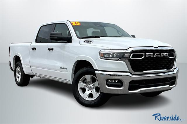 2025 RAM Ram 1500 RAM 1500 BIG HORN CREW CAB 4X4 64 BOX