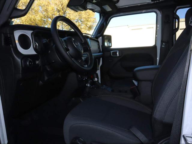 2025 Jeep Grand Cherokee Laredo 4x4