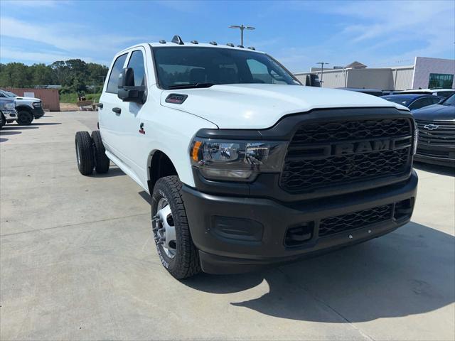2024 RAM Ram 3500 Chassis Cab RAM 3500 TRADESMAN CREW CAB CHASSIS 4X4 60 CA