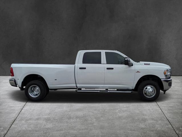2024 RAM Ram 3500 RAM 3500 TRADESMAN CREW CAB 4X4 8 BOX