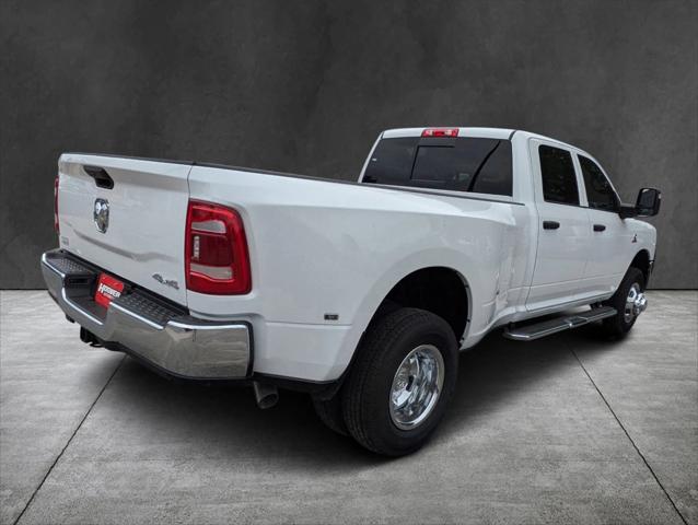 2024 RAM Ram 3500 RAM 3500 TRADESMAN CREW CAB 4X4 8 BOX