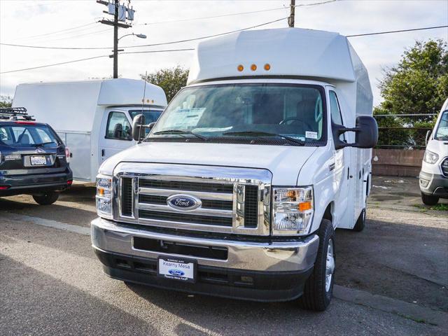 2025 Ford E-350 Cutaway Base