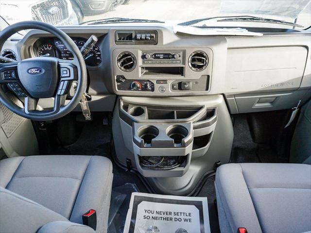 2025 Ford E-350 Cutaway Base