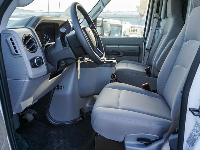 2025 Ford E-350 Cutaway Base