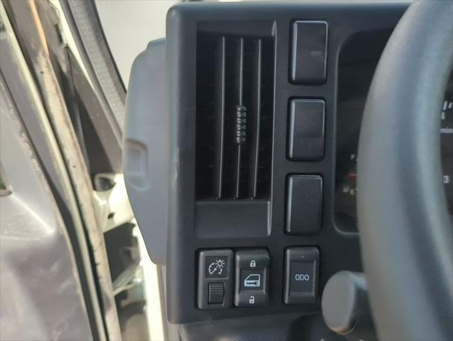2025 Chevrolet 5500 176" Wheelbase