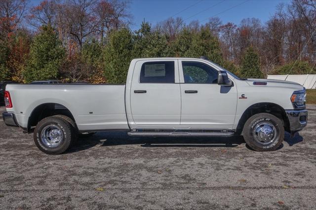 2024 RAM Ram 3500 RAM 3500 TRADESMAN CREW CAB 4X4 8 BOX