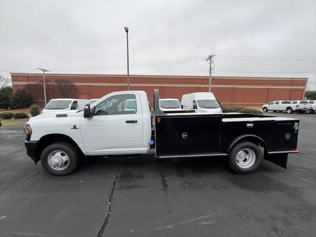 2024 RAM Ram 3500 Chassis Cab RAM 3500 TRADESMAN CHASSIS REGULAR CAB 4X4 84 CA