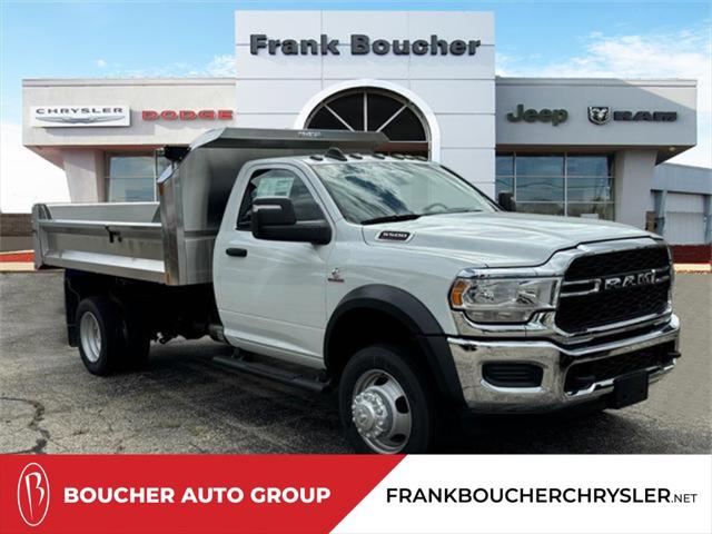2024 RAM Ram 5500 Chassis Cab RAM 5500 TRADESMAN CHASSIS REGULAR CAB 4X4 84 CA 2024 RAM Ram 5500 Chassis Cab RAM 5500 TRADESMAN CHASSIS REGULAR CAB 4X4 84 CA