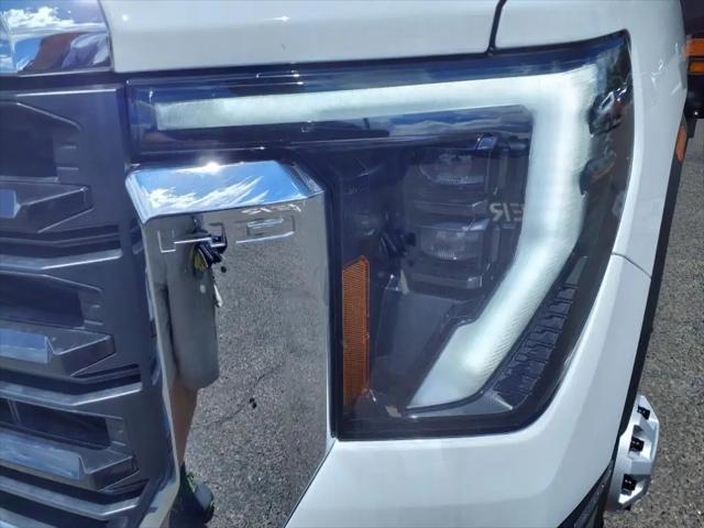 2024 GMC Sierra 3500HD Pro