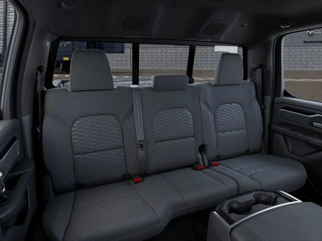 2025 Ram 1500 Big Horn Crew Cab 4x4 64 Box