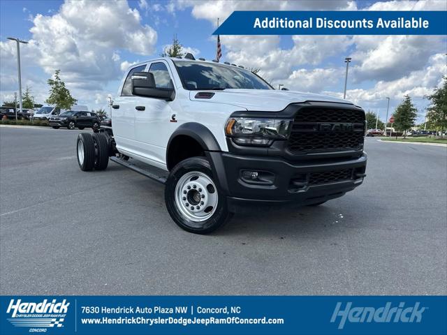 2024 RAM Ram 5500 Chassis Cab RAM 5500 TRADESMAN CHASSIS CREW CAB 4X4 60 CA