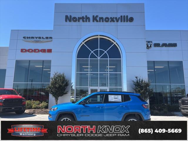 2025 Jeep Compass COMPASS LATITUDE 4X4