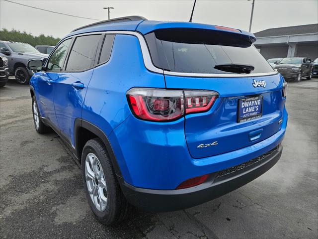 2025 Jeep Compass COMPASS LATITUDE 4X4